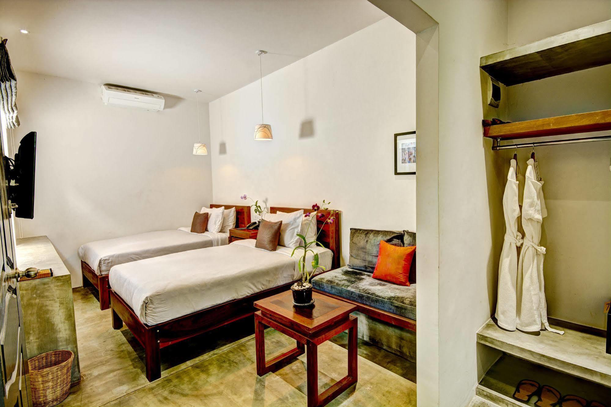 Santa Clara Boutique Hotel Siem Reap Bagian luar foto