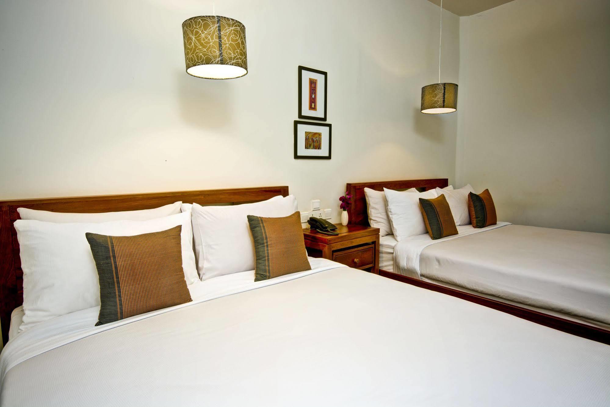 Santa Clara Boutique Hotel Siem Reap Bagian luar foto